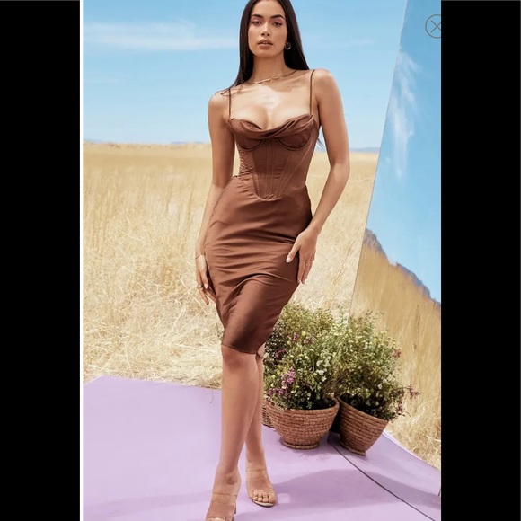 House of CB Dresses & Skirts - NWT HOUSE OF CB Myrna Satin Corset Midi Dress